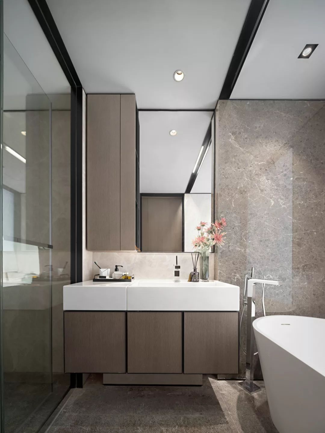 C:\Users\Administrator\Documents\WeChat Files\wxid_apxv1b2mhclg22\FileStorage\Temp\48339ce3b3953e7ed5c2a30fe295406a.jpg